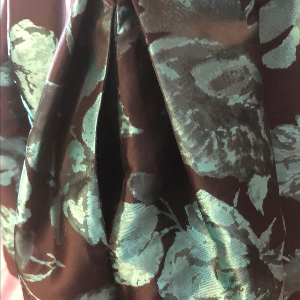 Floral printed cold shoulder dress - Picture 2 of 10